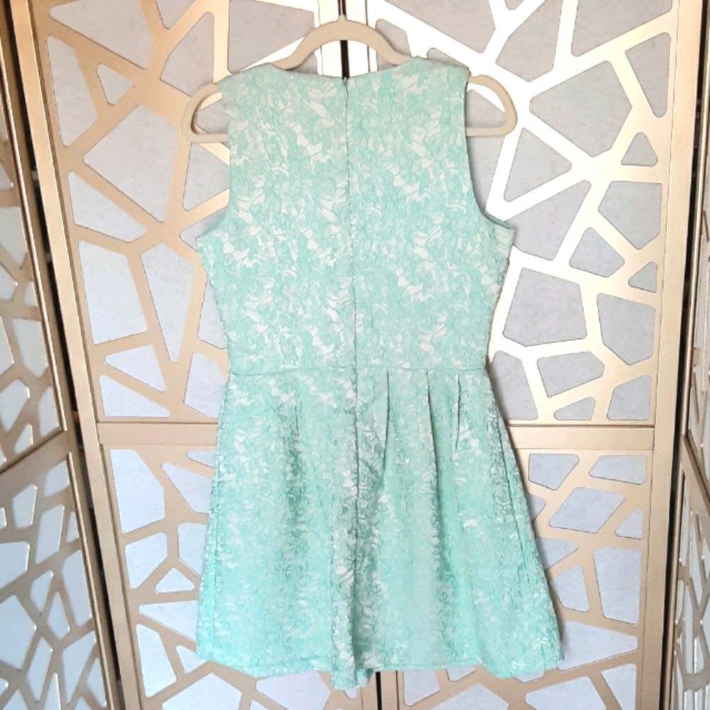 NWOT ALLEN B. Floral Jeweled Shift Dress - Picture 3 of 7